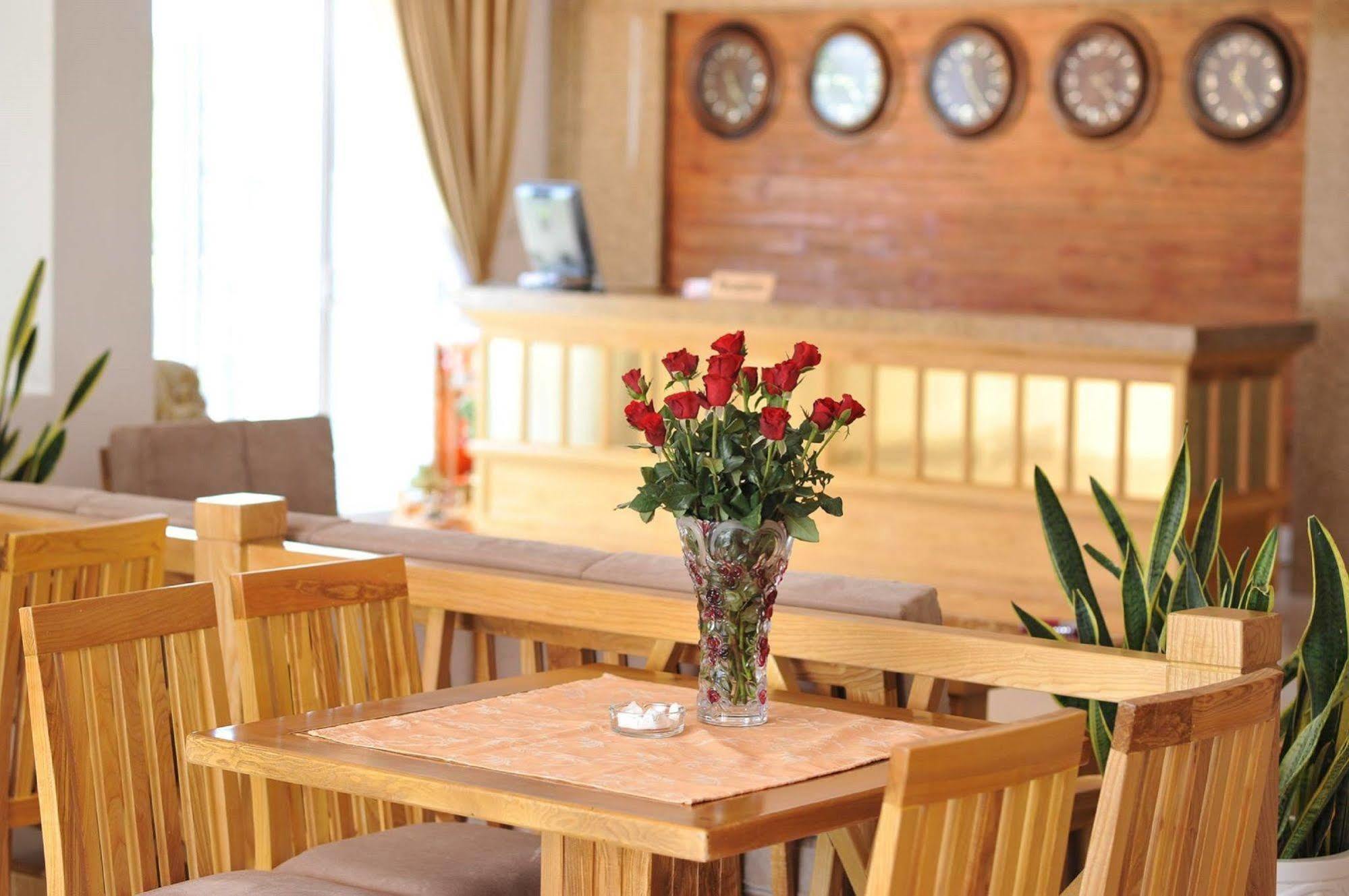 Allure Hotel Thuy Trieu Exterior photo